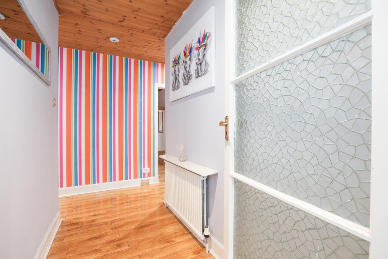 Beautiful 4 Bedroom Cottage - Ideal Location - Free Parkingエディンバラ エクステリア 写真
