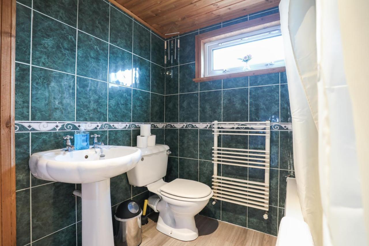 Beautiful 4 Bedroom Cottage - Ideal Location - Free Parkingエディンバラ エクステリア 写真