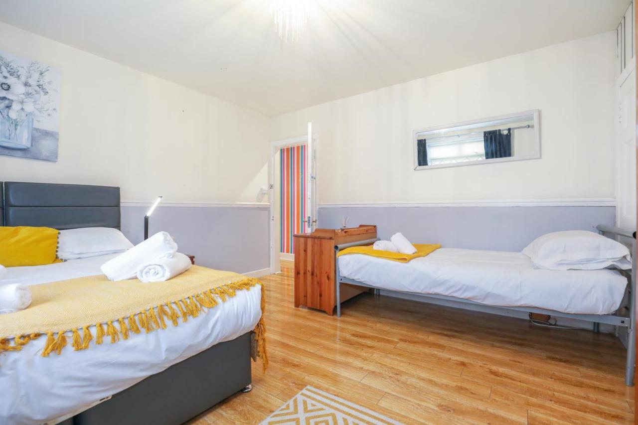 Beautiful 4 Bedroom Cottage - Ideal Location - Free Parkingエディンバラ エクステリア 写真