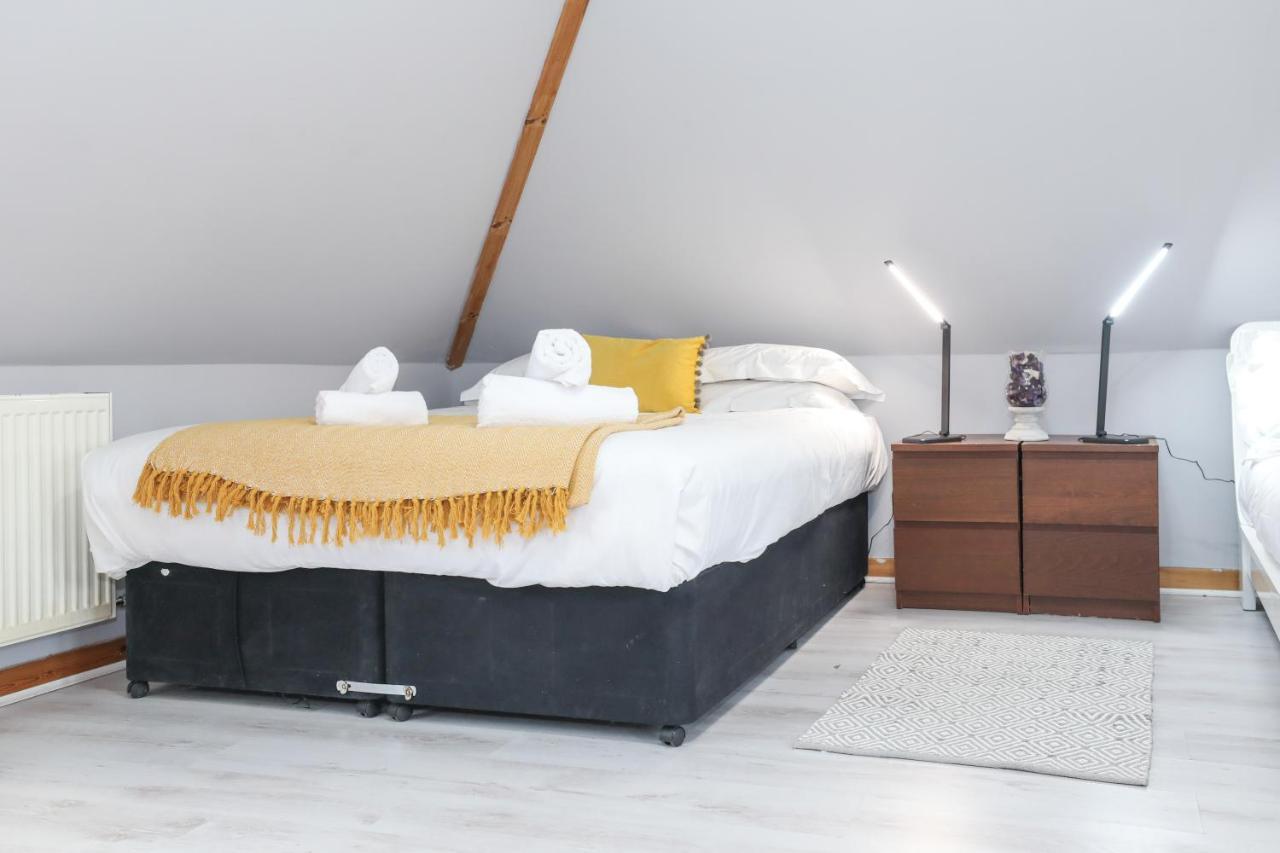 Beautiful 4 Bedroom Cottage - Ideal Location - Free Parkingエディンバラ エクステリア 写真