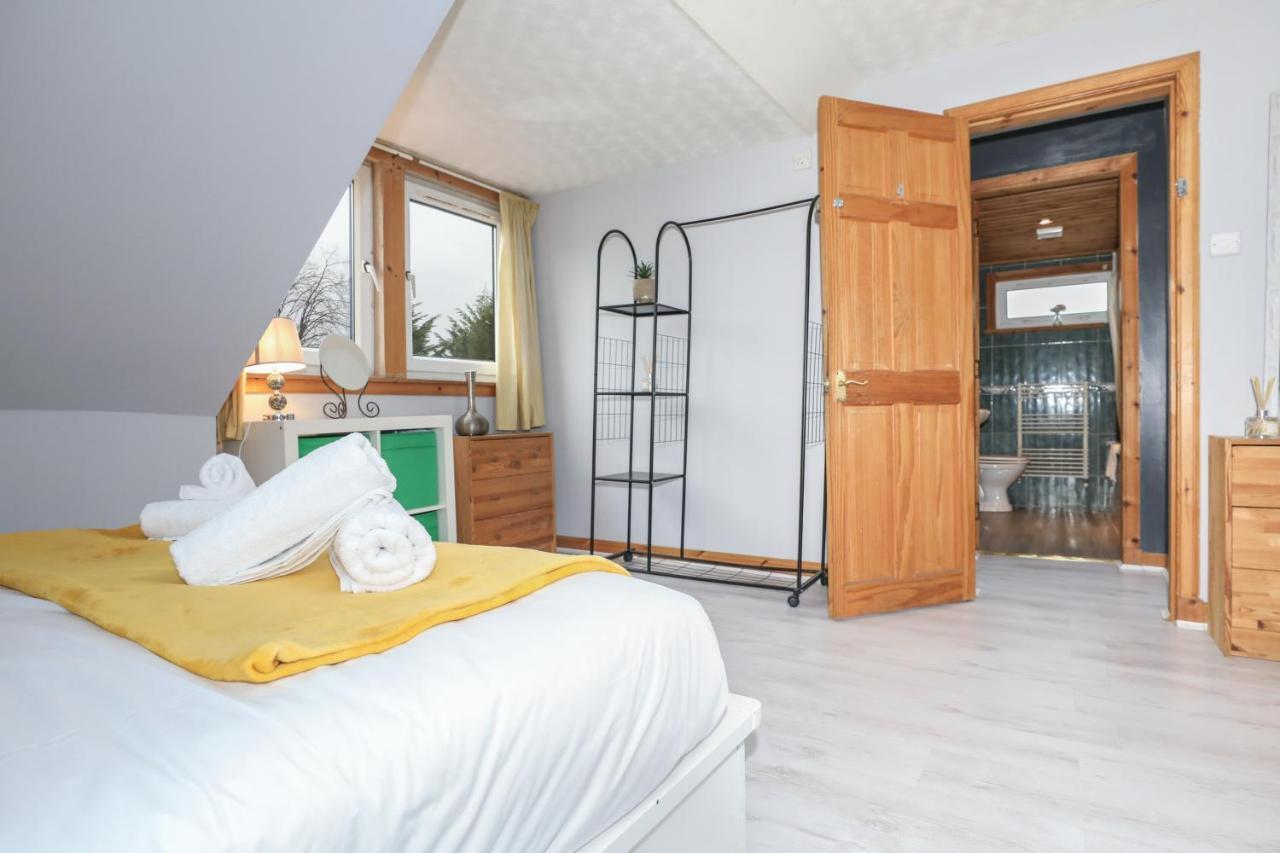 Beautiful 4 Bedroom Cottage - Ideal Location - Free Parkingエディンバラ エクステリア 写真