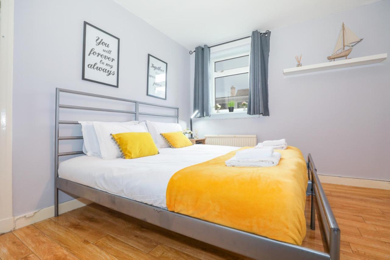 Beautiful 4 Bedroom Cottage - Ideal Location - Free Parkingエディンバラ エクステリア 写真