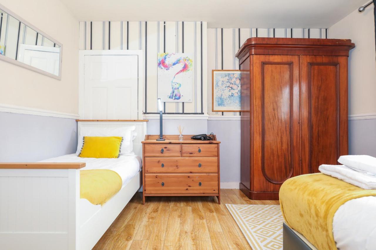 Beautiful 4 Bedroom Cottage - Ideal Location - Free Parkingエディンバラ エクステリア 写真